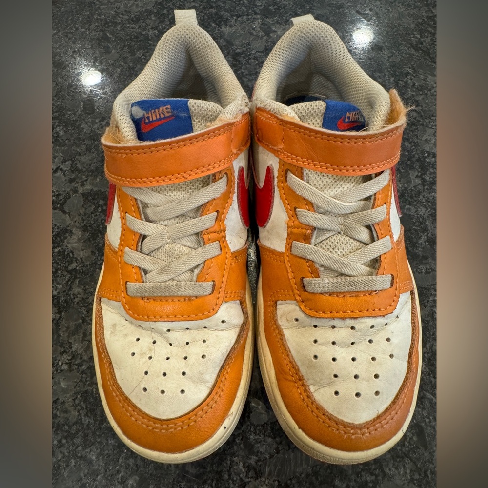 Nike Court Borough Low 2 - size 13.5C